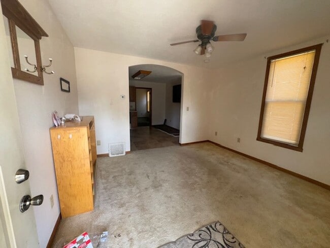 Photo - 822 W 8th St Unit #2