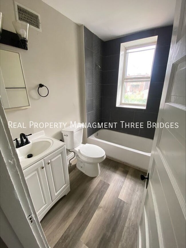 2622 Accomac St Unidad 1F