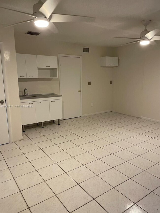 Photo - 7607 Harbour Blvd