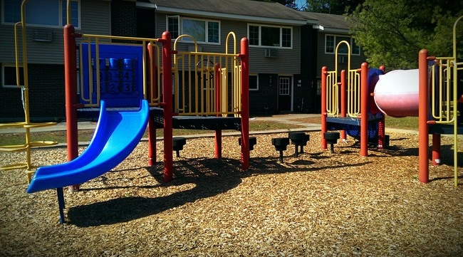 6 Playgrounds to choose from!