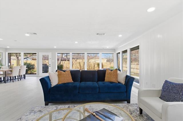 Photo - 1509 University Dr