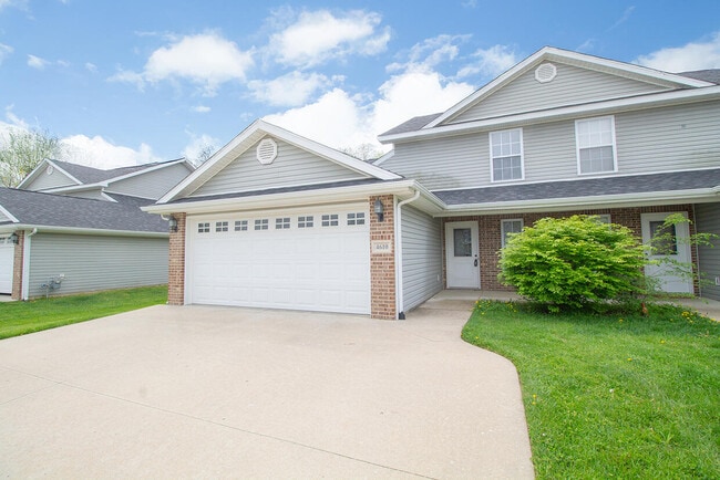 Photo - 4610 Dehaven Dr Townhome
