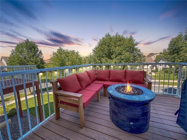 Photo - 1625 Fox Hunt Way