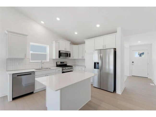 Photo - 2339 Jandell Ave NE