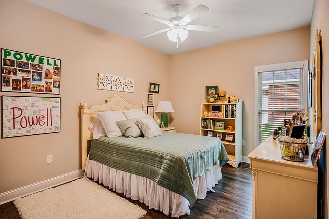 Photo - 17 Grove Cir