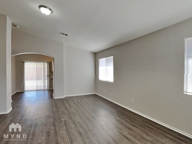 Photo - 2858 Mt Hope Dr