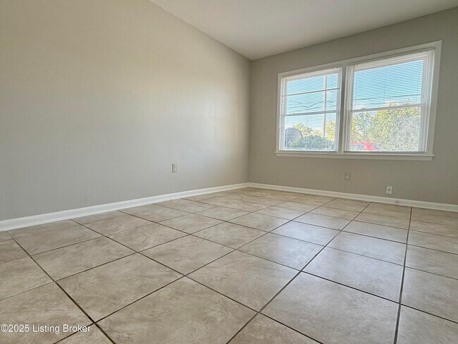 Photo - 12611 E Orell Rd Unit 2