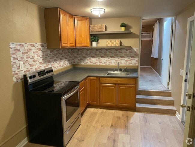 Building Photo - 1460 N Rose St Unit Guesthouse