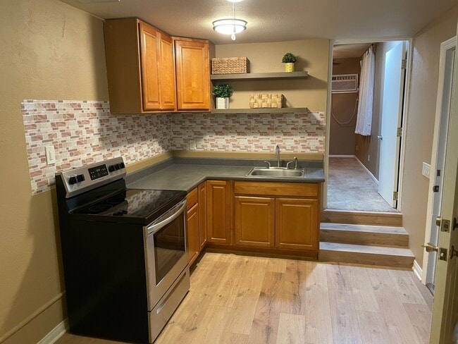 Photo - 1460 N Rose St Unit Guesthouse