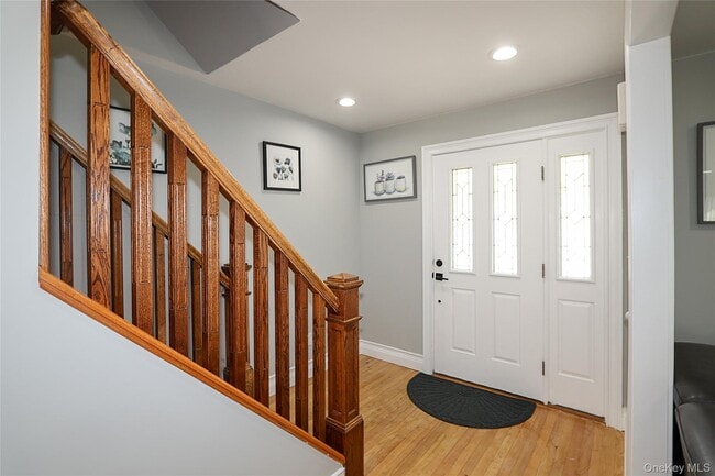 Photo - 11 Otsego Ave