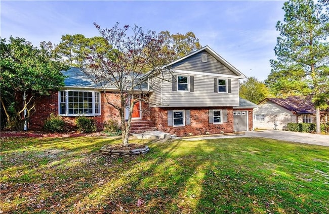 Photo - 233 Vivian Dr