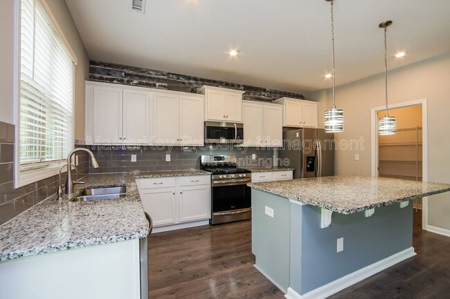 Photo - 550 W Copenhaver Dr