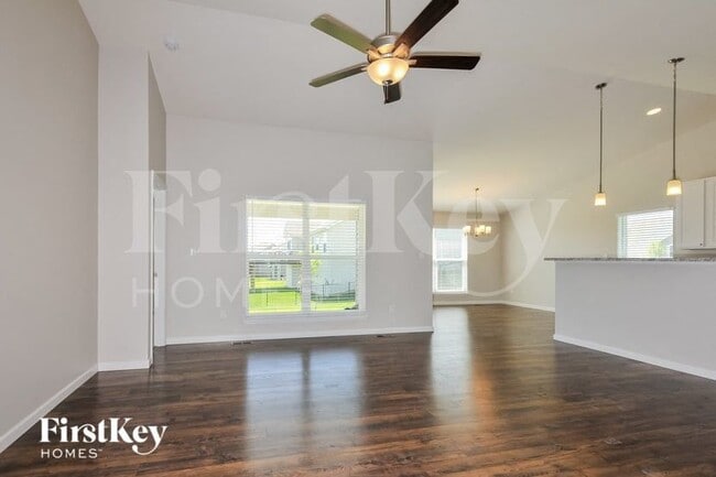 Photo - 404 Cozy Pines Dr