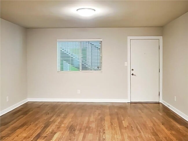 Photo - 880 N Highland Ave NE Unit B3