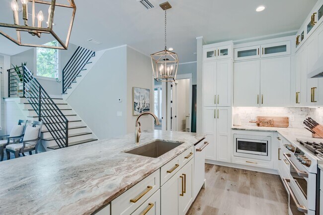 Photo - 40 Kristin Ct