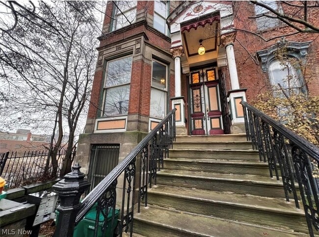 Building Photo - 3645 Prospect Ave E Unit H