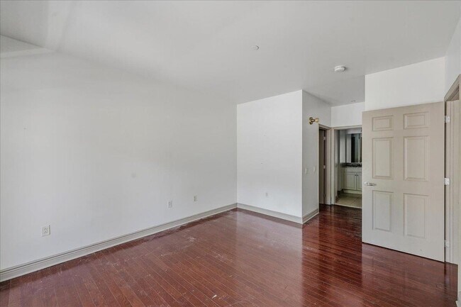 Photo - 7400 River Rd Unit 217