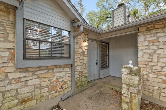 Photo - 12202 Dundee Dr