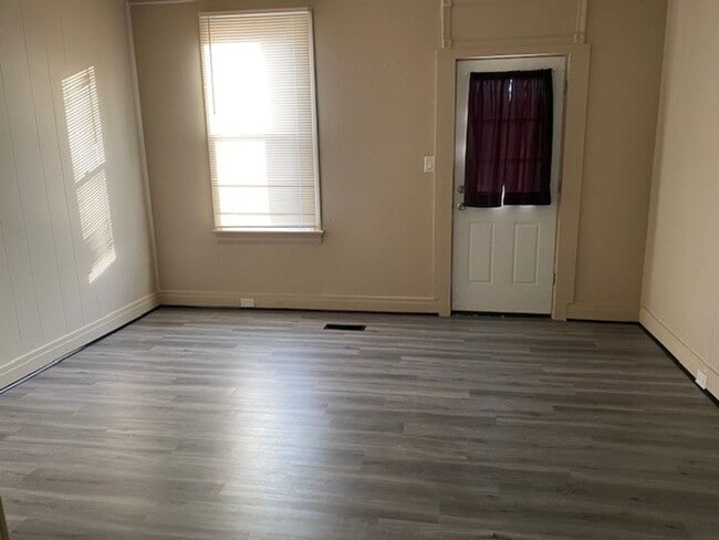 Photo - 3 Bedroom Home