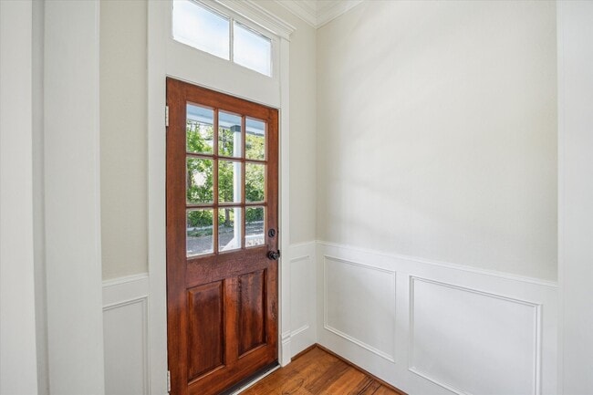 Photo - 806 Sabine St