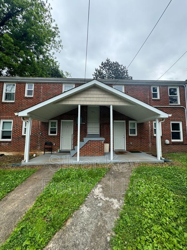 Building Photo - 804 Ingleside Ave Unit 3