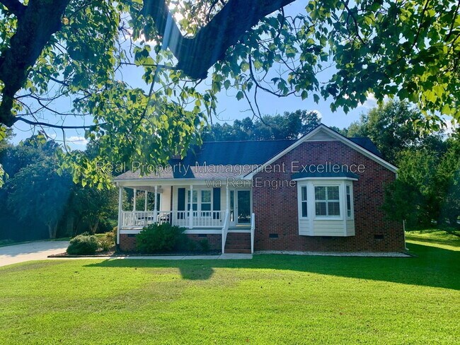 Photo - 5900 Swales Way