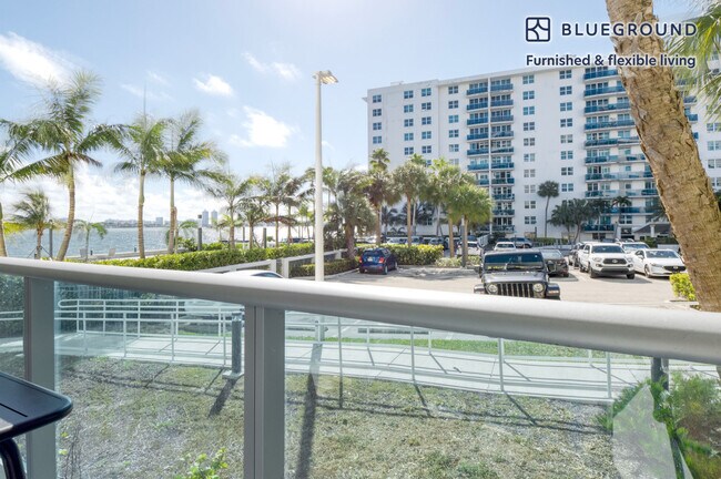 Photo - 7525 E Treasure Dr Unit FL1-ID55