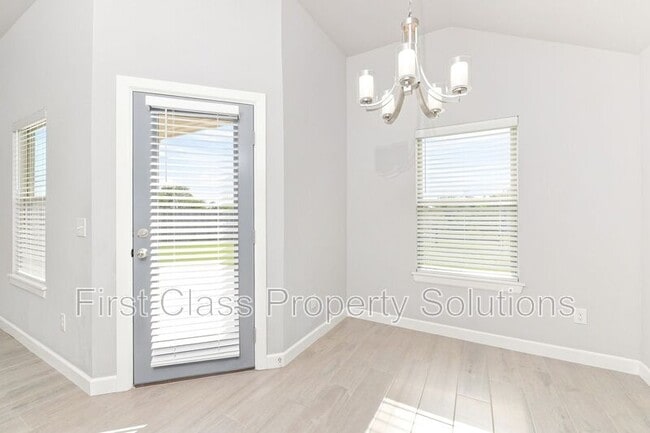 Photo - 13500 Watson Dr