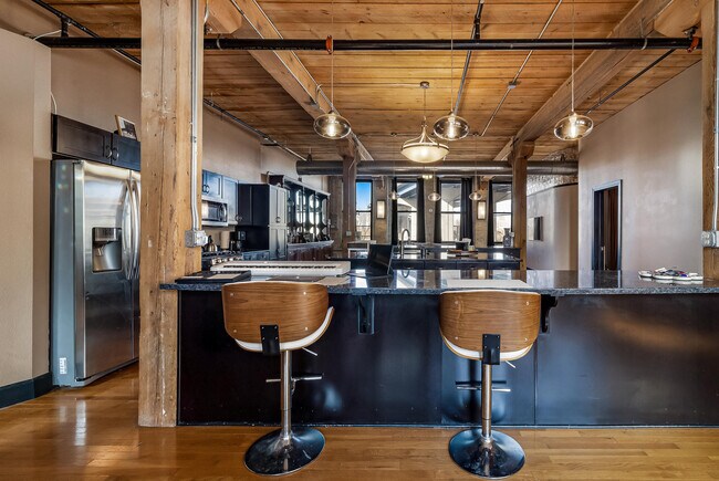 Photo - 602 S 9th St