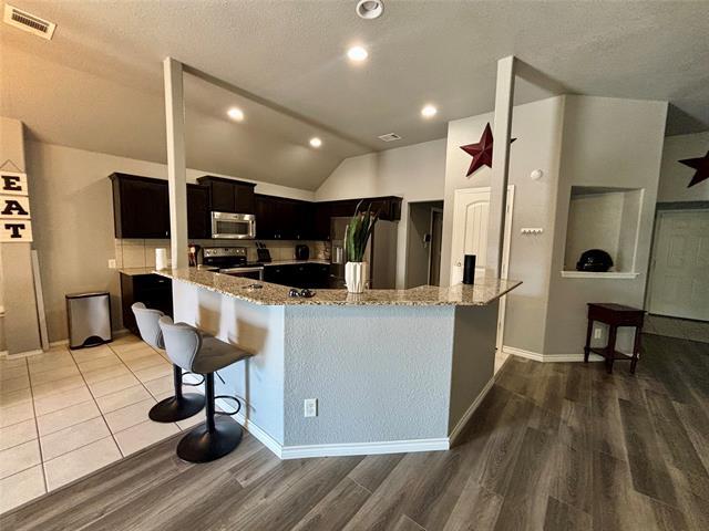 Photo - 900 Grouse Rd