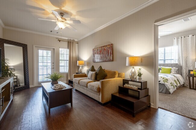 2BR, 2BA - 1,098SF - Oxford at Tech Ridge Apartments