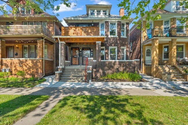 Photo - 5238 Commonwealth St