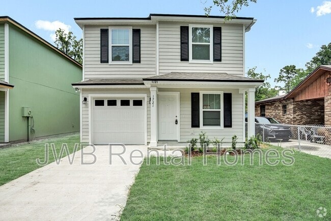 Building Photo - 1721 W 9th St Rental
