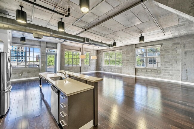 Photo - 411 NW 1st Ave Unit 202