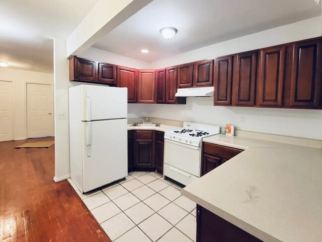 Photo - Furnished room/NOT APARTMENT Unit 2