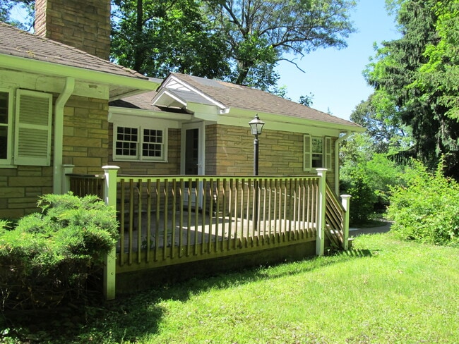 Photo - 449 Long Hill Rd Unit 1 Bedroom apartment, 1/2 a house