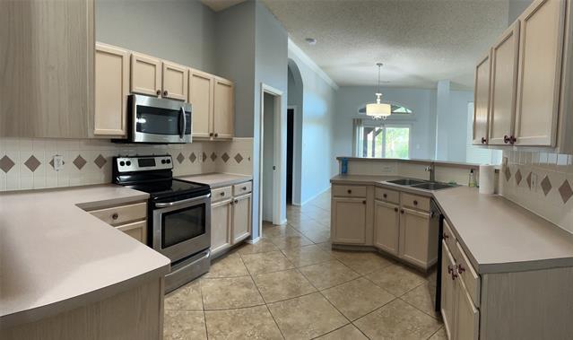 Photo - 4216 Cave Cove Ct