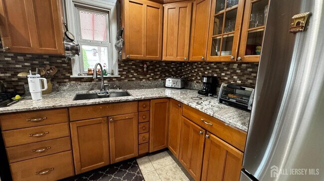 Photo - 73 Hagaman St