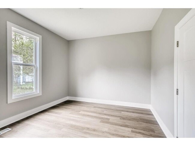 Photo - 1846 Polk St NE Unit 1