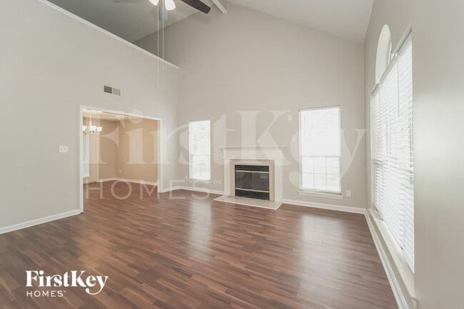 Photo - 8111 Martindale Ln