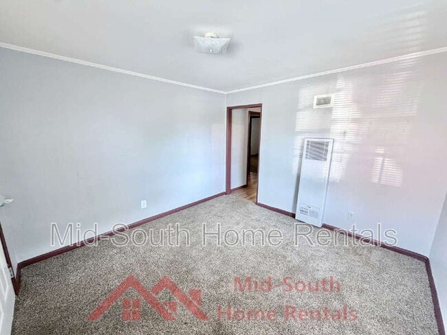 Photo - 1596 Pennsylvania St