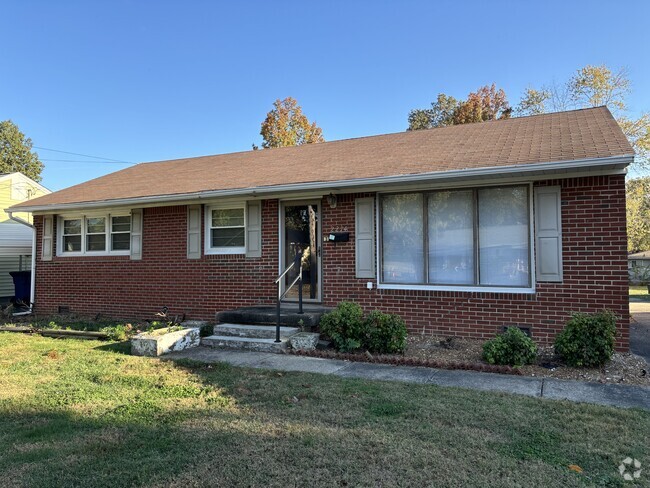 Building Photo - 2214 Clay St Rental