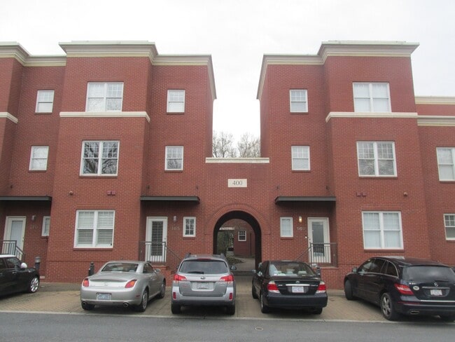 Building Photo - 400 Clarice Ave Unit 345