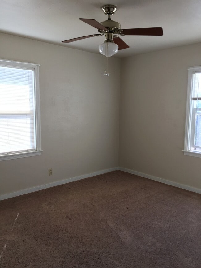 Photo - Beautiful 2 bed 1 bath house in the country!