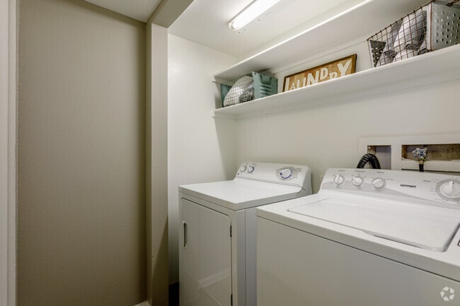 1 dormitorio, 1 baño - 850 pies cuadrados