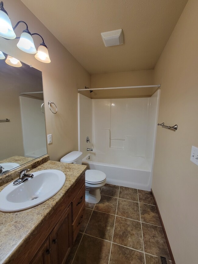 Photo - 2238 Bluegill Ave