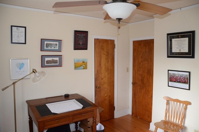 Photo - 210 Westview Dr