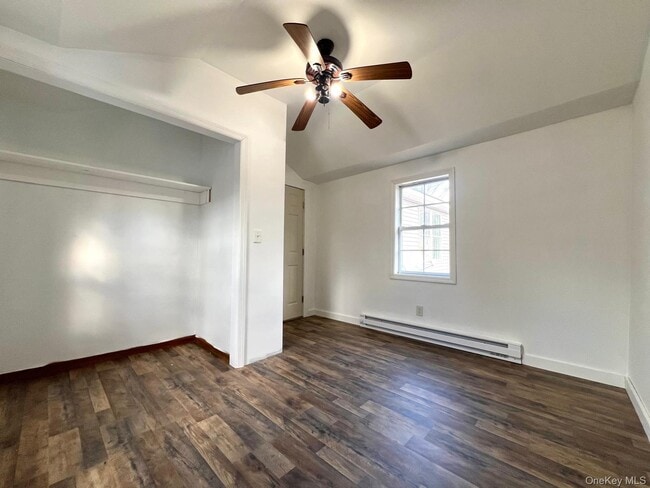 Photo - 3 Walnut E Trl