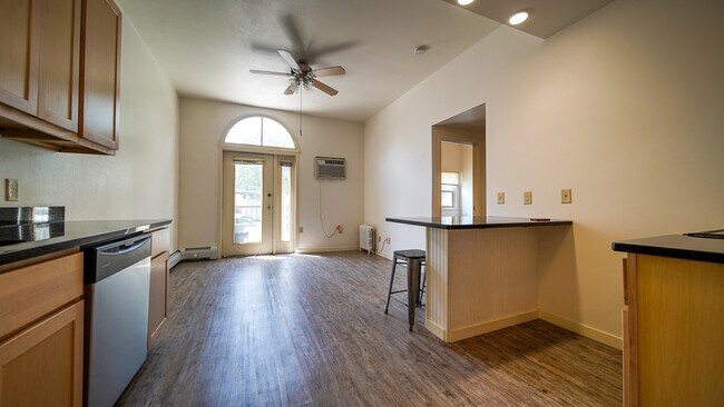 237 W Lakelawn Pl