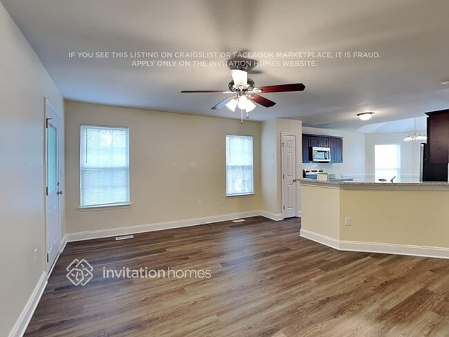 Photo - 204 Christianna Ct NW